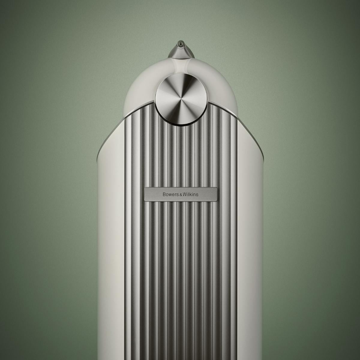 close up on bowers wilkins 801 d5 speaker