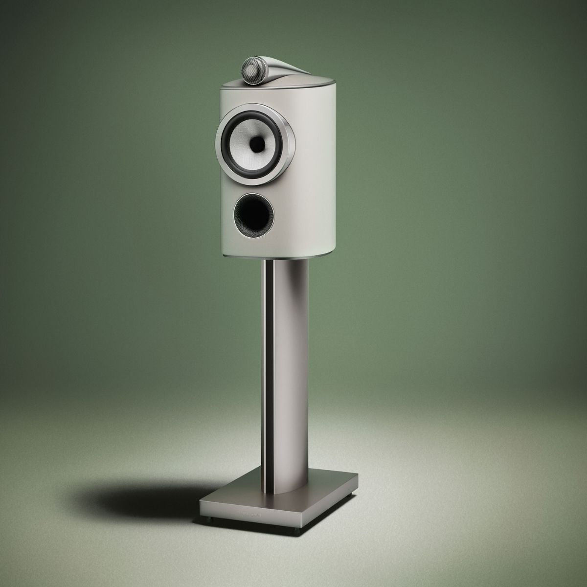 white bowers wilkins 805 d5 speaker beauty shot on green background