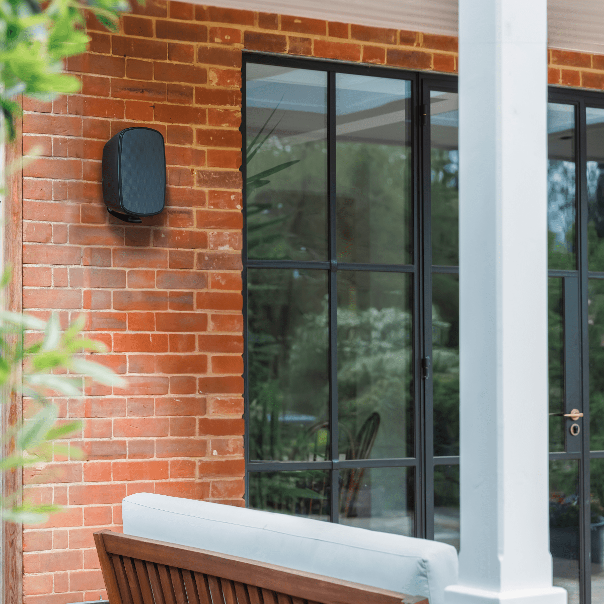 Monitor Audio CL2 M Speaker in black on wall