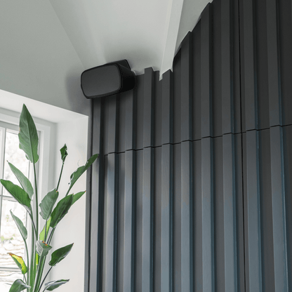 Monitor Audio CL2 S on wall